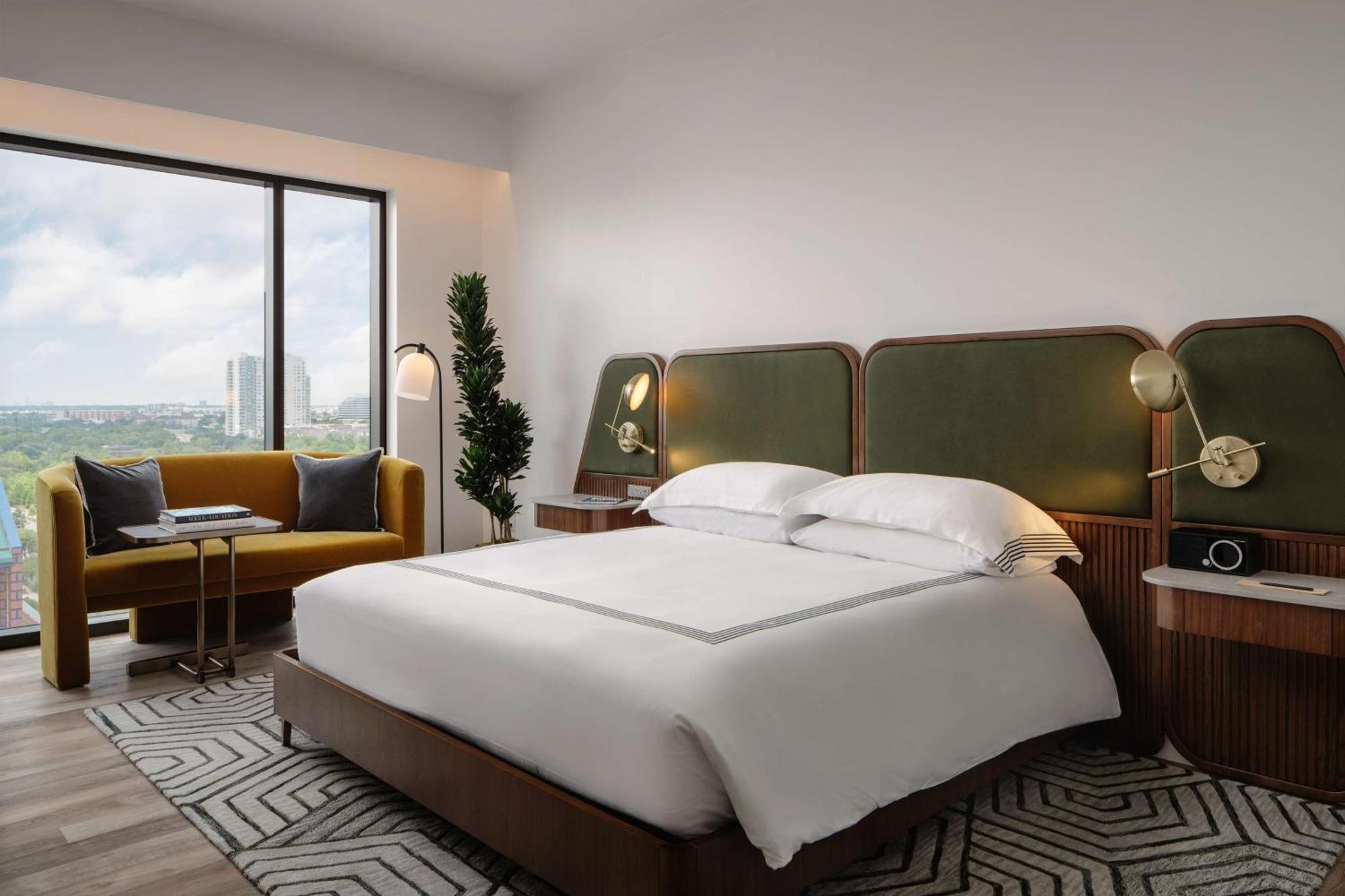 Thompson Houston, By Hyatt Hotel Bagian luar foto