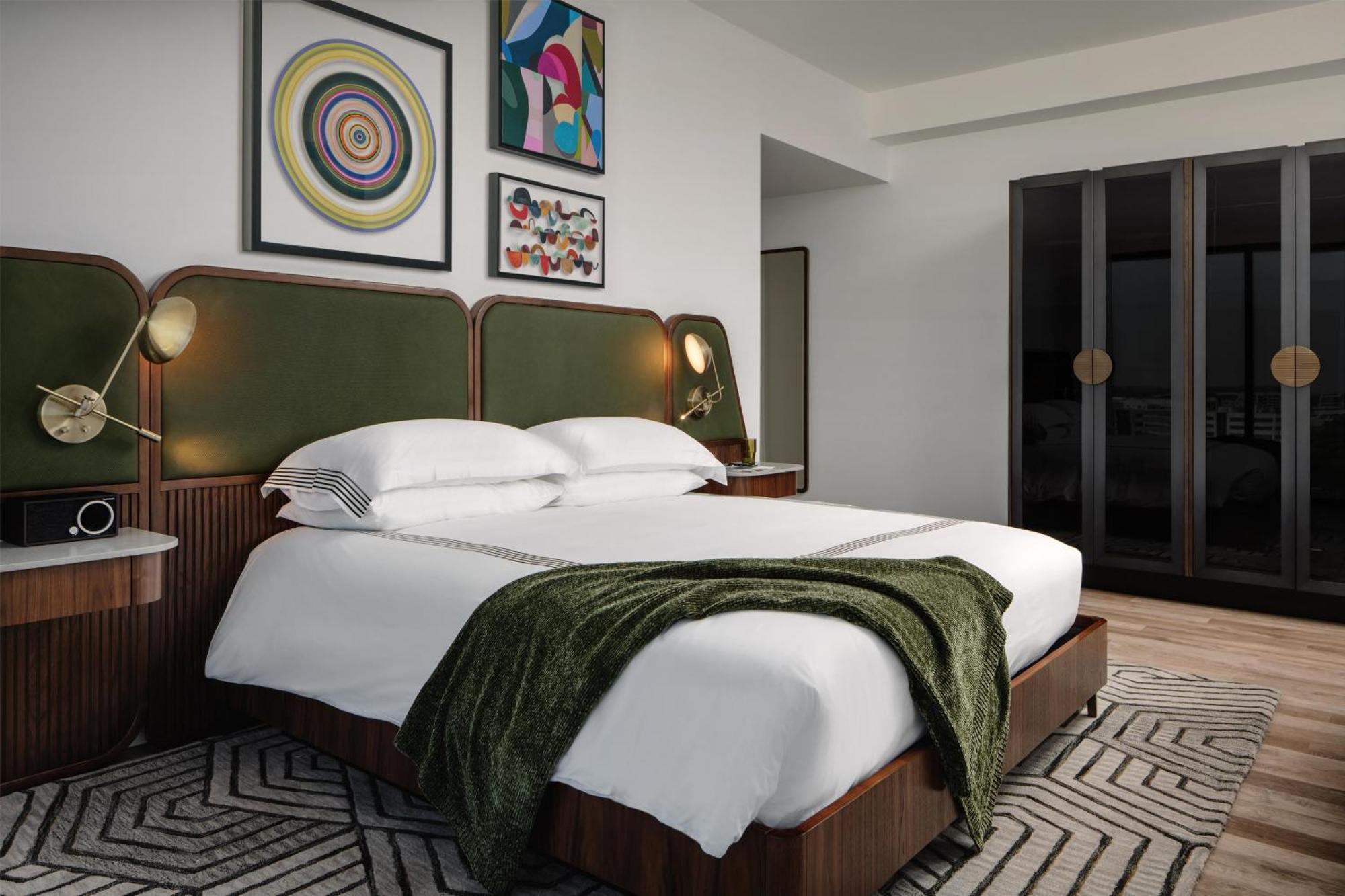 Thompson Houston, By Hyatt Hotel Bagian luar foto