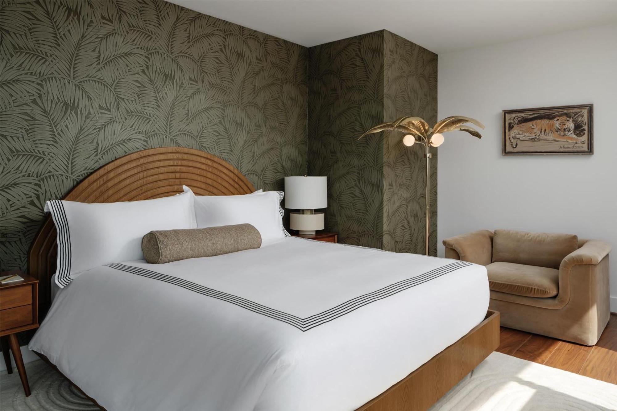 Thompson Houston, By Hyatt Hotel Bagian luar foto