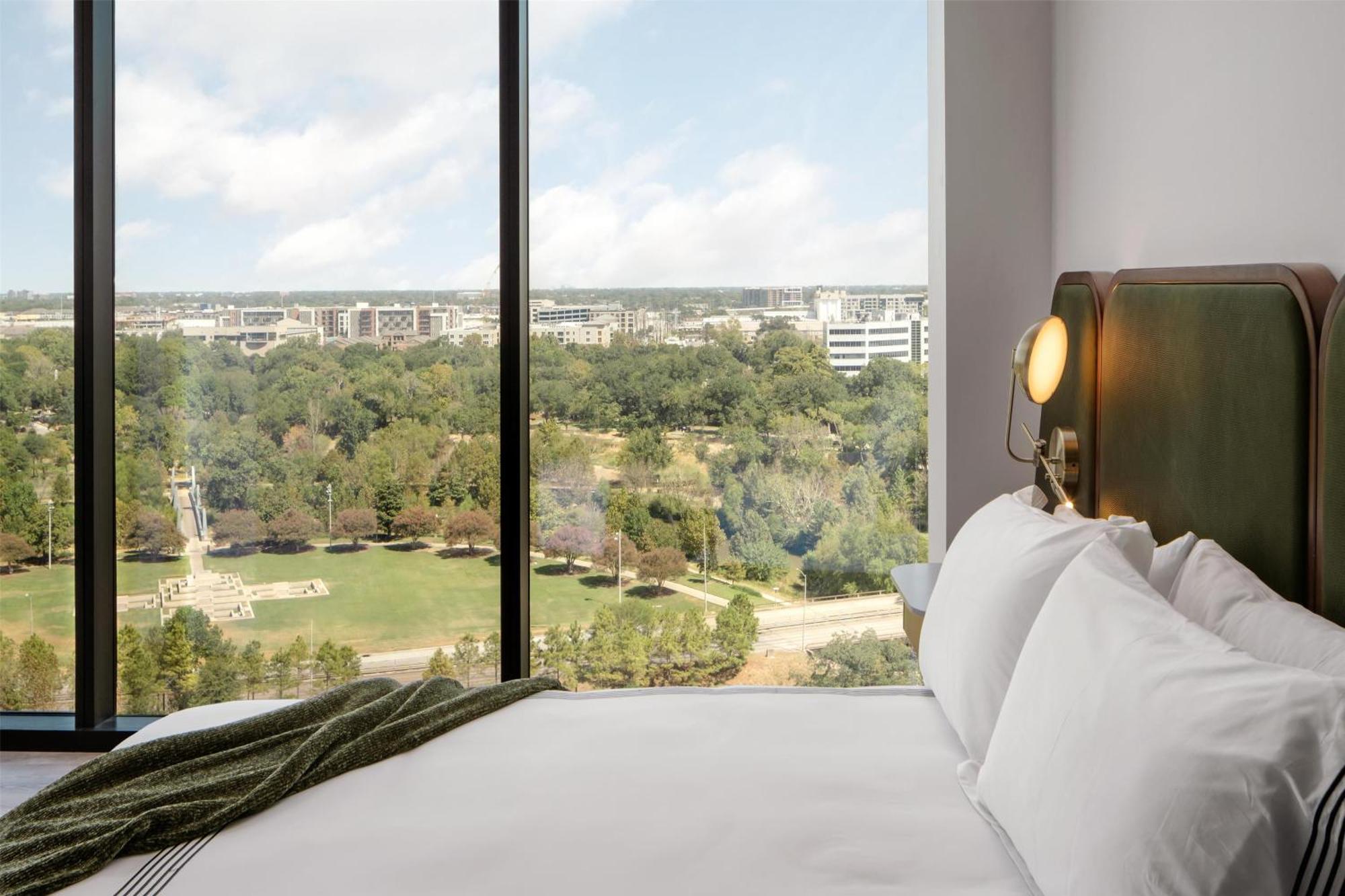 Thompson Houston, By Hyatt Hotel Bagian luar foto